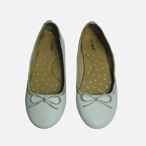 CAT & JACK Girls White Slip-On Ballet Flats Shoes with Bow Pull‎ Tab Size 1